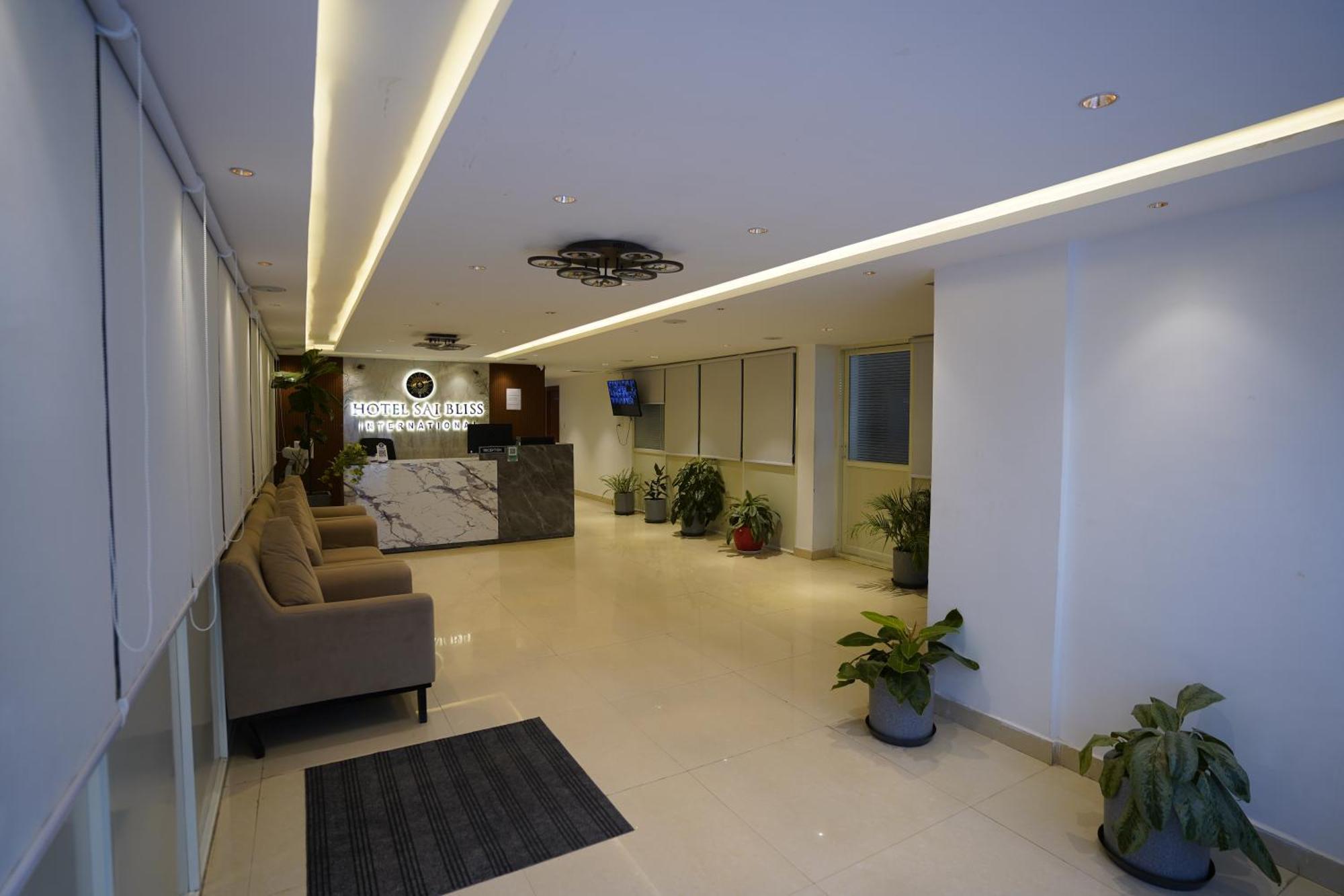 Sai Bliss Residency, Manyata Tech Park Hotell Bangalore Eksteriør bilde