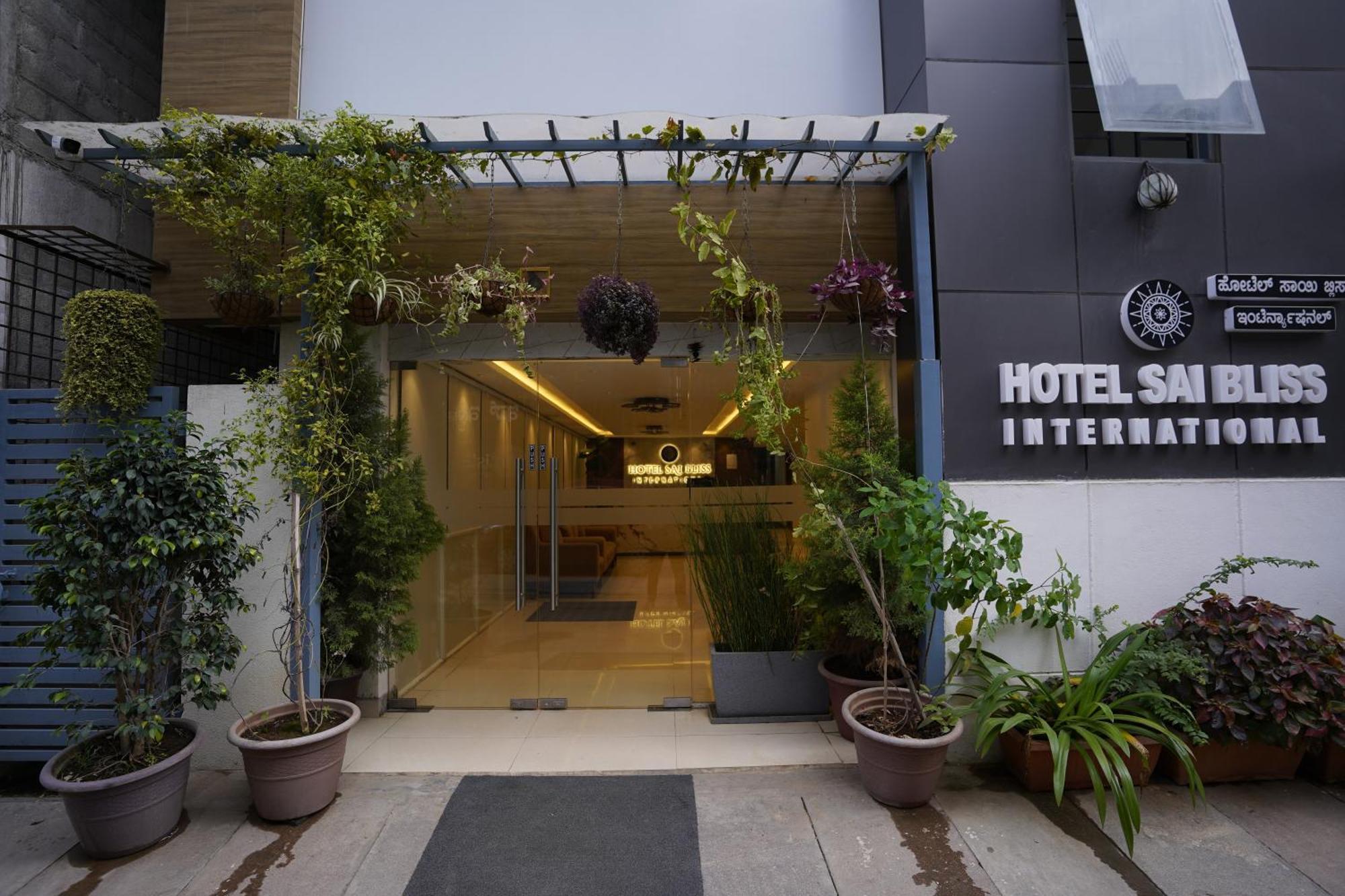 Sai Bliss Residency, Manyata Tech Park Hotell Bangalore Eksteriør bilde