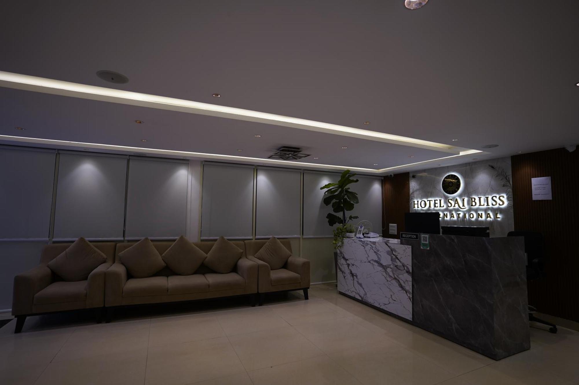 Sai Bliss Residency, Manyata Tech Park Hotell Bangalore Eksteriør bilde