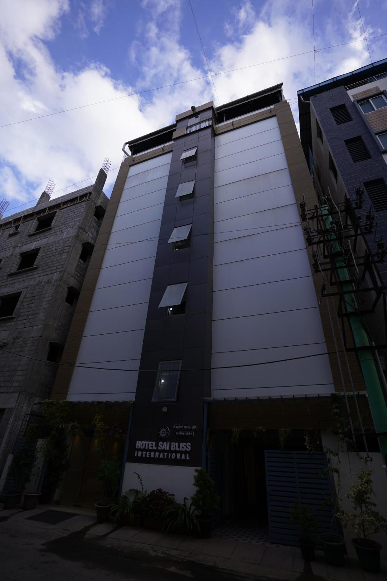 Sai Bliss Residency, Manyata Tech Park Hotell Bangalore Eksteriør bilde